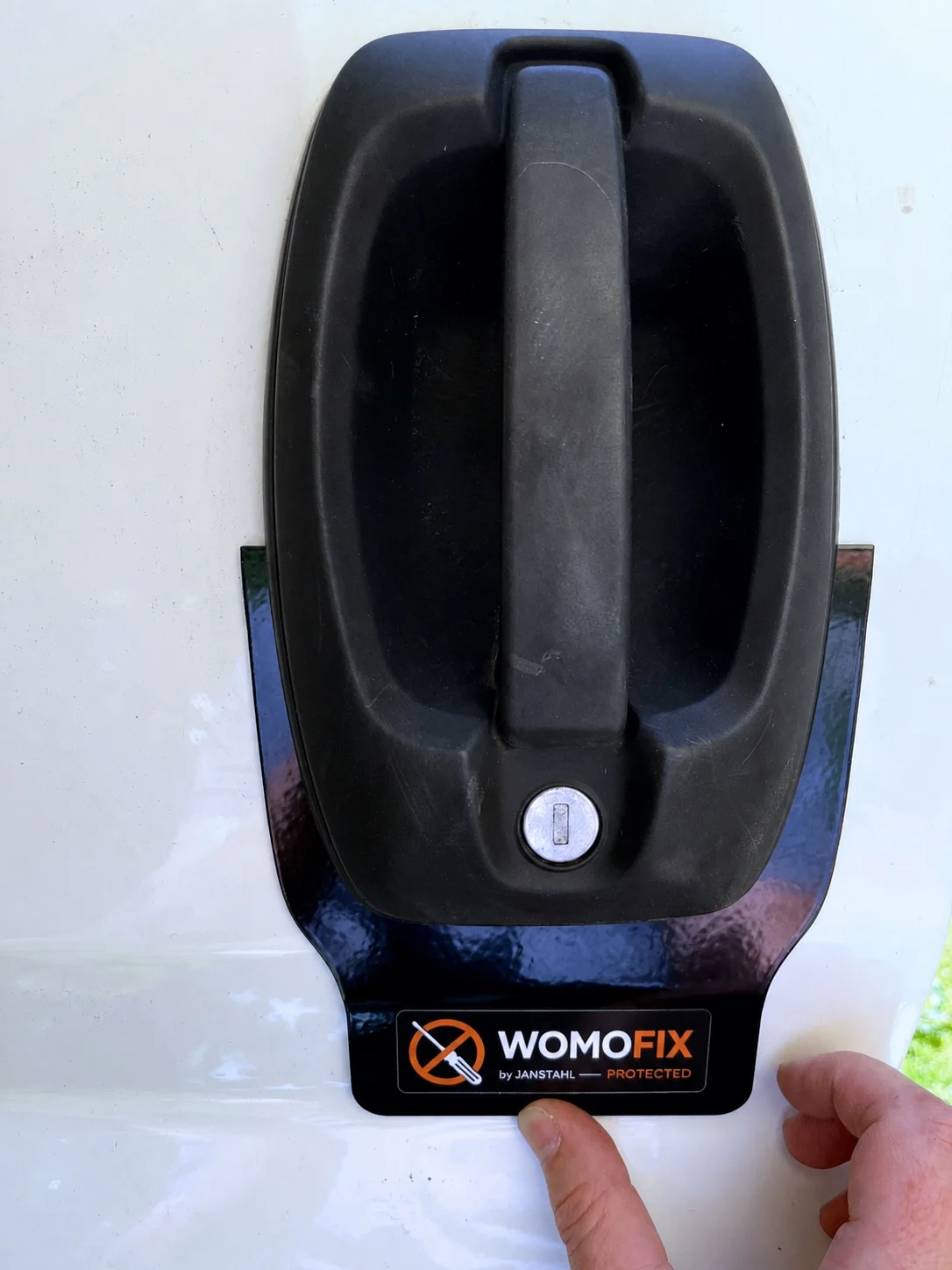 WOMOFIX Pro Außenschutzplatte für Fahrer- und Hecktür an Fiat Ducato, Citroën Jumper und Peugeot Boxer – Ansicht 2